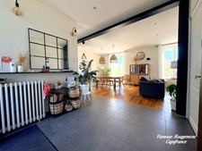 À vendre – Maison bourgeoise rénovée avec charme et de belles prestations, au Val-de-Mercy (89)