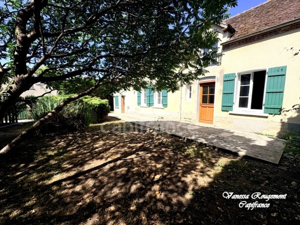 Maison familiale de 140 m² avec jardin arboré et dépendance – Poilly-sur-Tholon