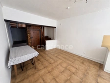 NOUVEAUTÉ – Maison de village avec cave voûtée à Brienon-sur-Armançon (89)