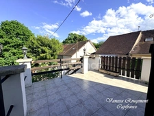 Maison à vendre 4 pièces LAROCHE SAINT CYDROINE (89)