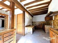 Maison familiale de 140 m² avec jardin arboré et dépendance – Poilly-sur-Tholon
