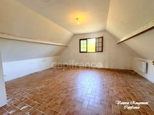 Maison familiale de 140 m² avec jardin arboré et dépendance – Poilly-sur-Tholon