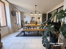 À vendre – Maison de village 4 chambres avec jardin, dépendances, grange et espace spa