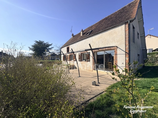 Maison 4 chambres, grand séjour, garage et terrain de 1314 m²