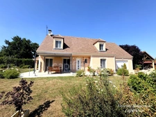 🏡  À VENDRE – MAISON FAMILIALE RÉNOVÉE DE 183 M² – 4/5 CHAMBRES – PRESTATIONS HAUT DE GAMME – TERRAIN 1676 M²