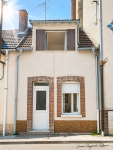 NOUVEAUTÉ – Maison de village avec cave voûtée à Brienon-sur-Armançon (89)