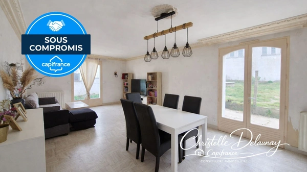 🏡 À VENDRE – Maison à rénover en centre-bourg de Méral (53)