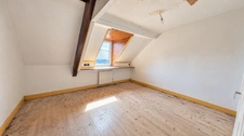 Maison de bourg lumineuse de 84 m² – Beau potentiel en plein centre de Villaines-la-Juhel