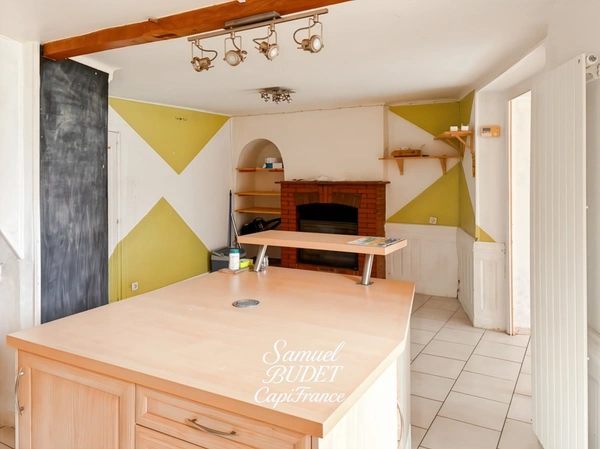 Maison à Saint-Julien-sur-Sarthe – 138 m² avec espace indépendant de 35 m² 