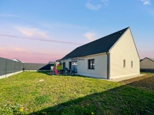 Proche d'Alençon : maison contemporaine de plain-pied. Confort et modernité au rendez-vous.