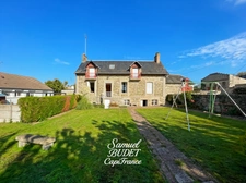 Maison en pierre 128 m² avec jardin et 2 garages à PRÉ-EN-PAIL