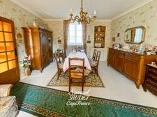 Maison en pierre 128 m² avec jardin et 2 garages à PRÉ-EN-PAIL