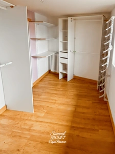 Maison à Saint-Julien-sur-Sarthe – 138 m² avec espace indépendant de 35 m² 