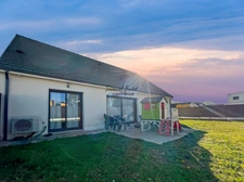 Proche d'Alençon : maison contemporaine de plain-pied. Confort et modernité au rendez-vous.