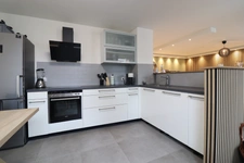 Where Design Meets Comfort – Elegant Studio in Prime Location