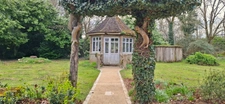 THENON (24)A vendre, Propriété composée de deux maisons sur 5.5 ha de prés et de bois.