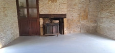 Maison composée de deux parties à vendre 5 pièces LA CHAPELLE AUBAREIL (24)