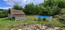 LES FARGES (24) : Maison 80 m2, terrain  de 12 339 m2