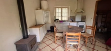 A vendre Maison 3 p. de 38 m2 à rénover sur terrain consttructible 1000 m2. VALOJOULX (24290)
