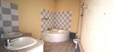 5-room apartment for sale in MONTIGNAC (24)