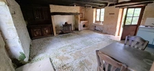 Maison composée de deux parties à vendre 5 pièces LA CHAPELLE AUBAREIL (24)