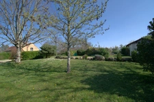 SAINT GENIES (24), vente propriété 272 m2 sur 4 ha, gîtes en activité.