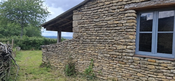 Maison composée de deux parties séparées (ou pas) 10 pièces 167 m2, LA CHAPELLE AUBAREIL (24)
