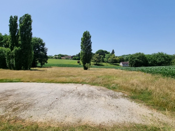 Appartement 2 pièces 49 m2, à SAINT GENIES (Dordogne)