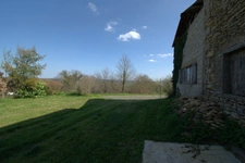 SAINT GENIES (24), vente propriété 272 m2 sur 4 ha, gîtes en activité.