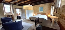  LA CHAPELLE AUBAREIL (24), 8-room house, 200 m2 living space