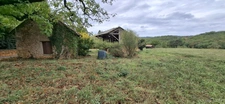 A vendre Maison 3 p. de 38 m2 à rénover sur terrain consttructible 1000 m2. VALOJOULX (24290)