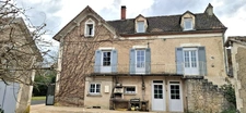  THENON (24)A vendre, Propriété composée de deux maisons sur 5.5 ha de prés et de bois.