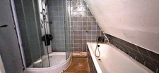 Maison composée de deux parties à vendre 5 pièces LA CHAPELLE AUBAREIL (24)