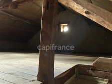 ? House requiring complete renovation with garden, outbuildings and mains drainage – Mayet-de-Montagne