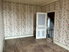 ? House requiring complete renovation with garden, outbuildings and mains drainage – Mayet-de-Montagne