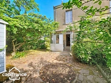 Thouars (79) – Idéal investissement locatif ou premier achat : maison de ville 65m²  avec jardin et stationnement privé