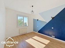 Maison sur sous-sol 121 m² – 5 chambres – terrain clos 1 305 m² – Saint-Jacques-de-Thouars, proximité immédiate de Thouars