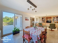 Maison 117 m² (DPE B) – 3 chambres – sous-sol, jardin 802 m², garage – Thouars centre à pied (79100)