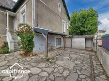 Maison familiale 210 m² – 5 chambres + bureau – jardin clos – sous-sol – proche centre-ville de Thouars