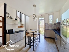 Thouars (79) – 69 m² Townhouse with 2 Bedrooms, Garage and Garden – Shops Within Walking Distance