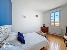 Maison 243 m² - Excellent état – 6 chambres – jardin, terrasse, garage – Thouars centre (79100)