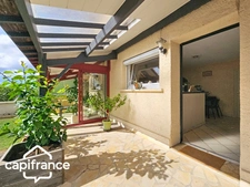 House – 91 m² (980 sq ft) – 3 Bedrooms – Garage and Outbuildings – 2,989 m² (0.74-acre) Plot – Thouars