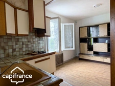 Thouars (79) Maison à rénover 68 m² – 2 chambres + bureau – jardin clos 305 m² – garage – cave
