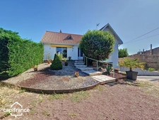 Maison 117 m² (DPE B) – 3 chambres – sous-sol, jardin 802 m², garage – Thouars centre à pied (79100)