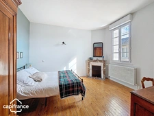 Maison 243 m² - Excellent état – 6 chambres – jardin, terrasse, garage – Thouars centre (79100)