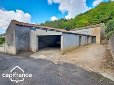 House – 91 m² (980 sq ft) – 3 Bedrooms – Garage and Outbuildings – 2,989 m² (0.74-acre) Plot – Thouars