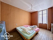 Thouars (79) – Idéal investissement locatif ou premier achat : maison de ville 65m²  avec jardin et stationnement privé