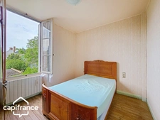 Thouars (79) – Idéal investissement locatif ou premier achat : maison de ville 65m²  avec jardin et stationnement privé