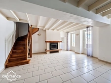 For sale – Stone house with garden, 3 bedrooms and outbuildings – Saint-Jean-de-Thouars (79)