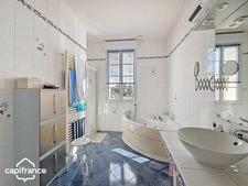 Maison 243 m² - Excellent état – 6 chambres – jardin, terrasse, garage – Thouars centre (79100)